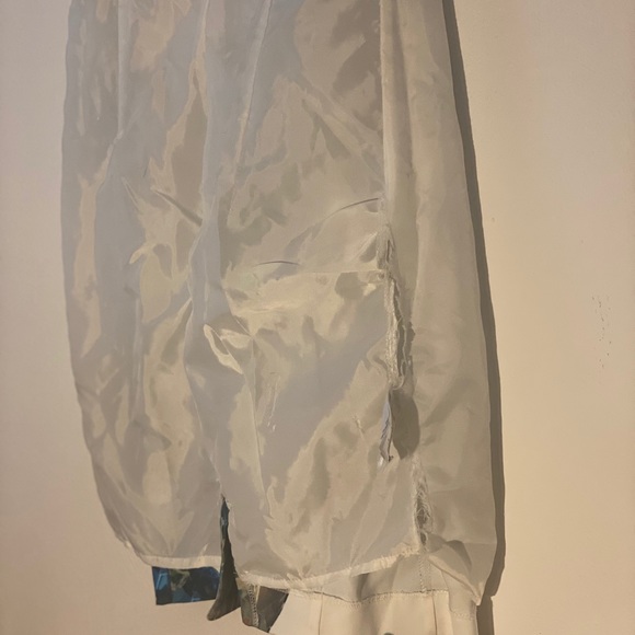 Multi-colored print polyester dress with open back - Picture 5 of 5